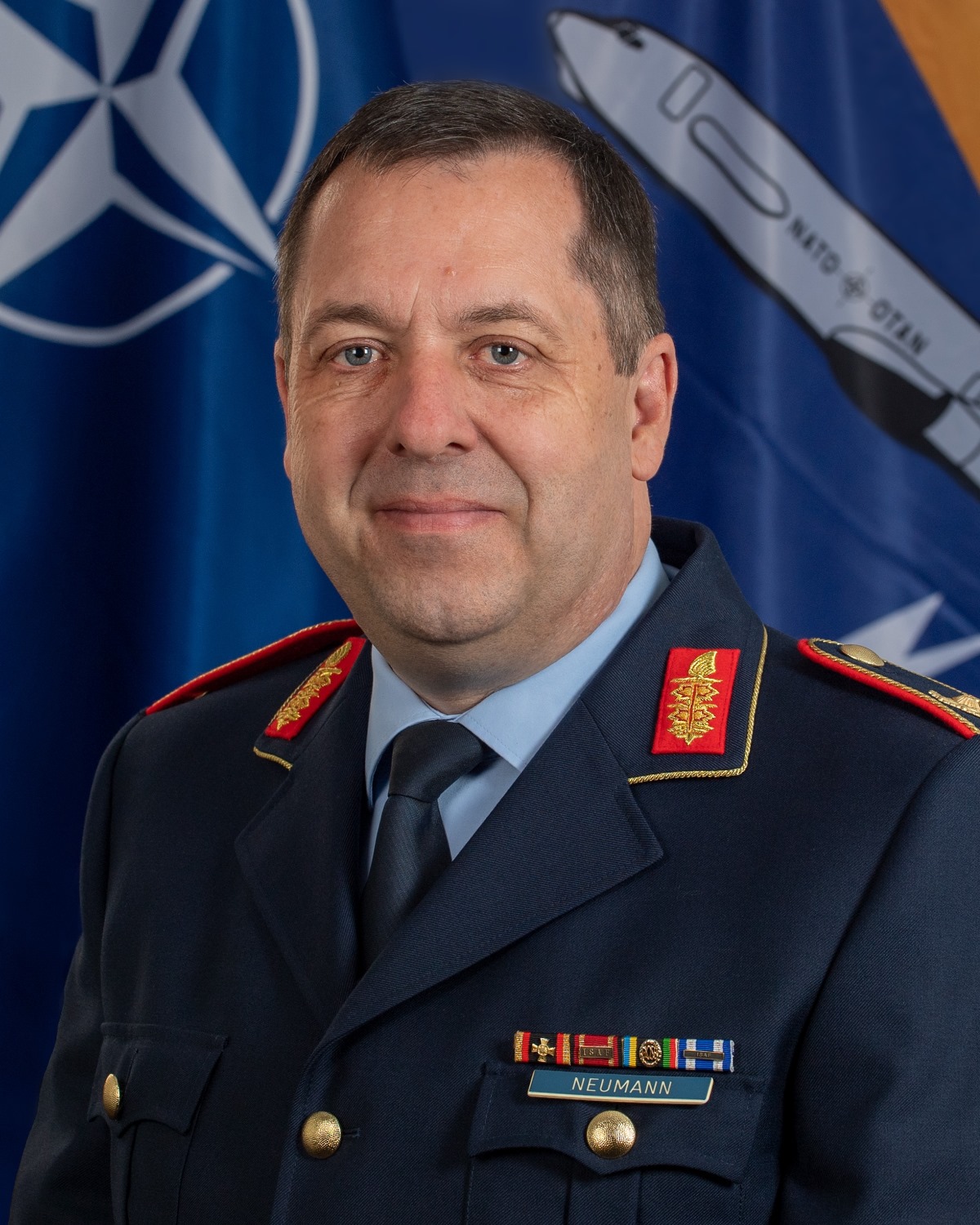 commander-NUZeU1